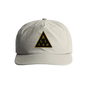 2 TRIANGLE PATCH CREAM SURF CAP