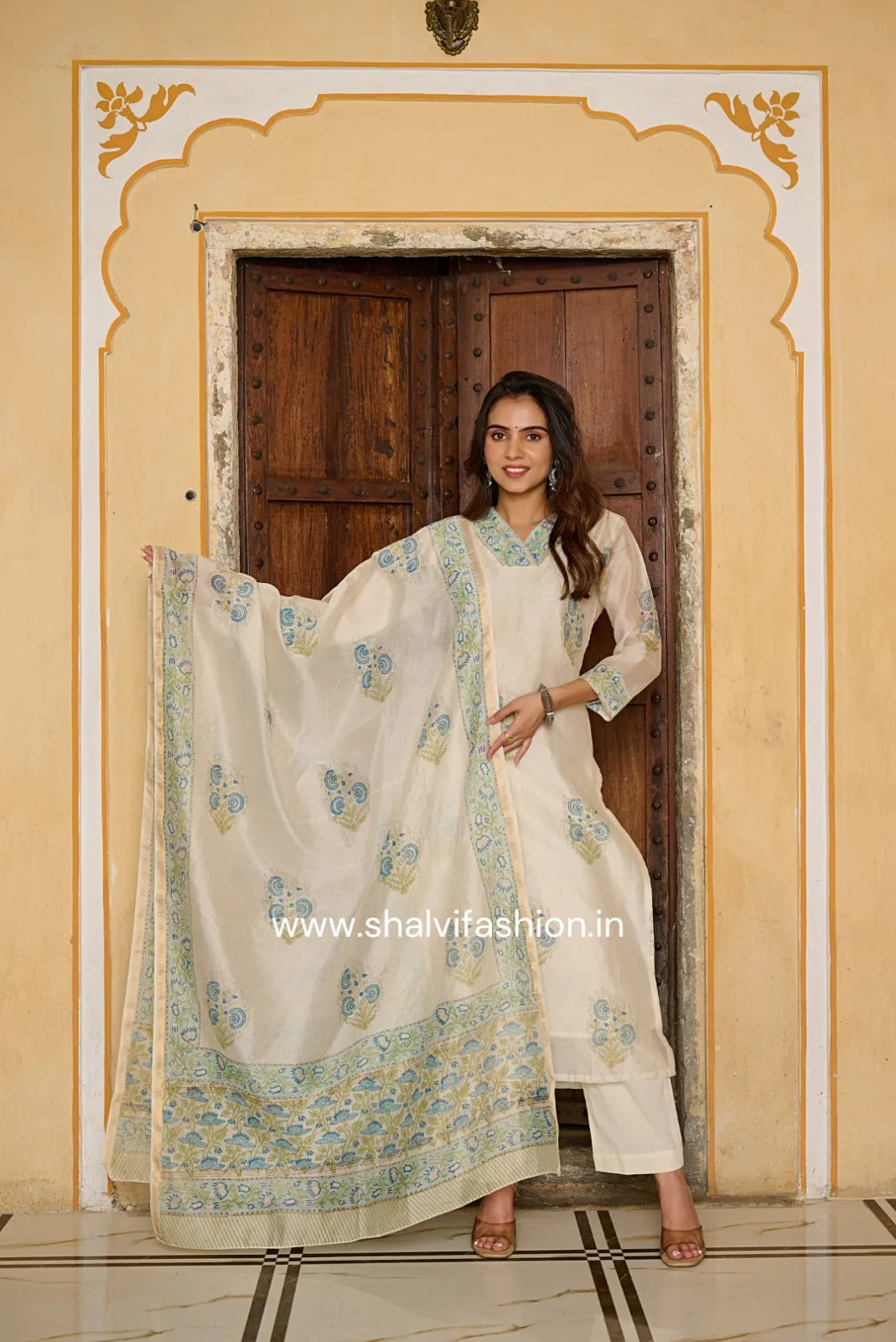 Bahar Buta Print Chanderi Silk Suit Set (CSS169)