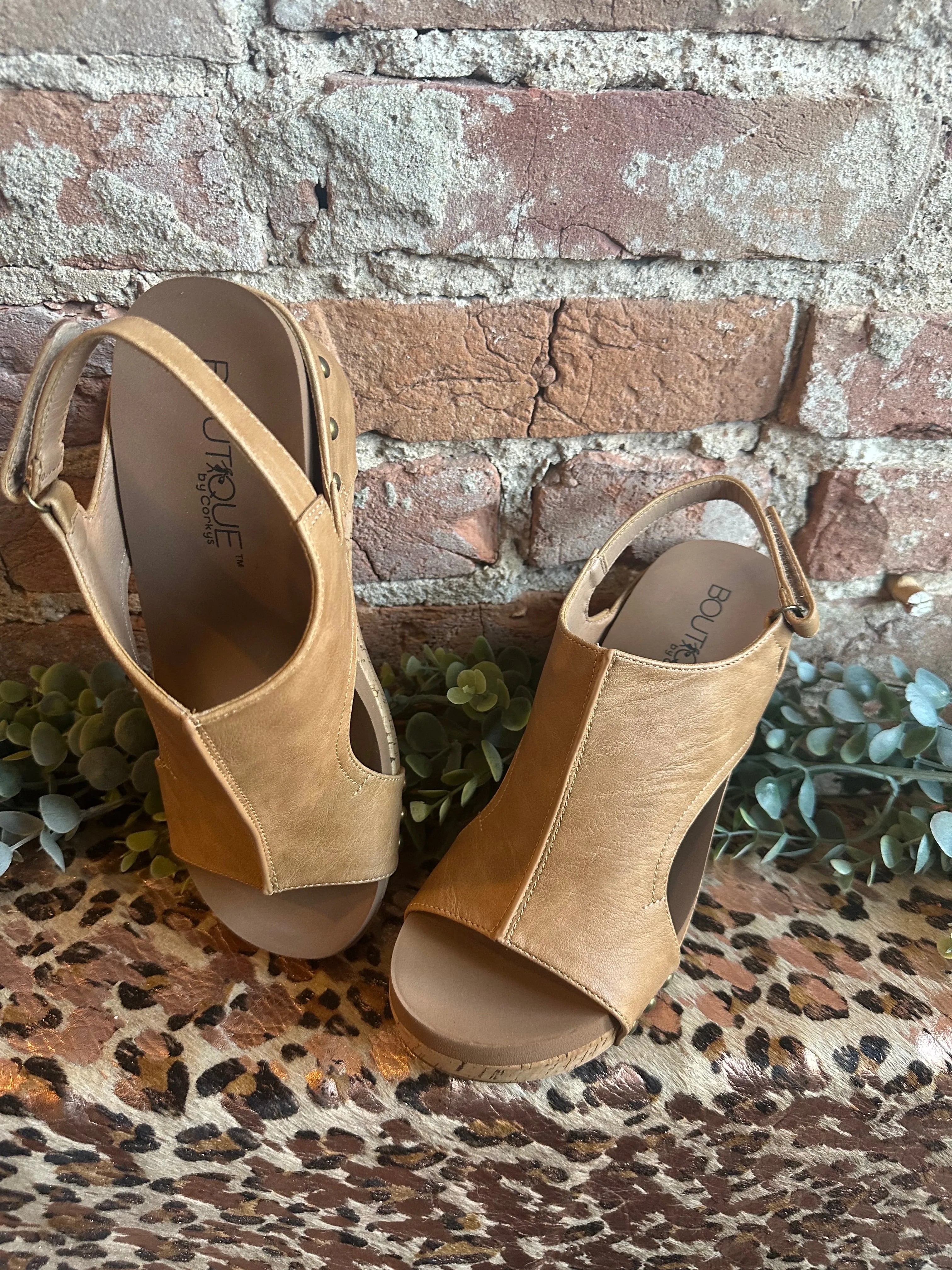 Caramel Smooth Carley Wedge