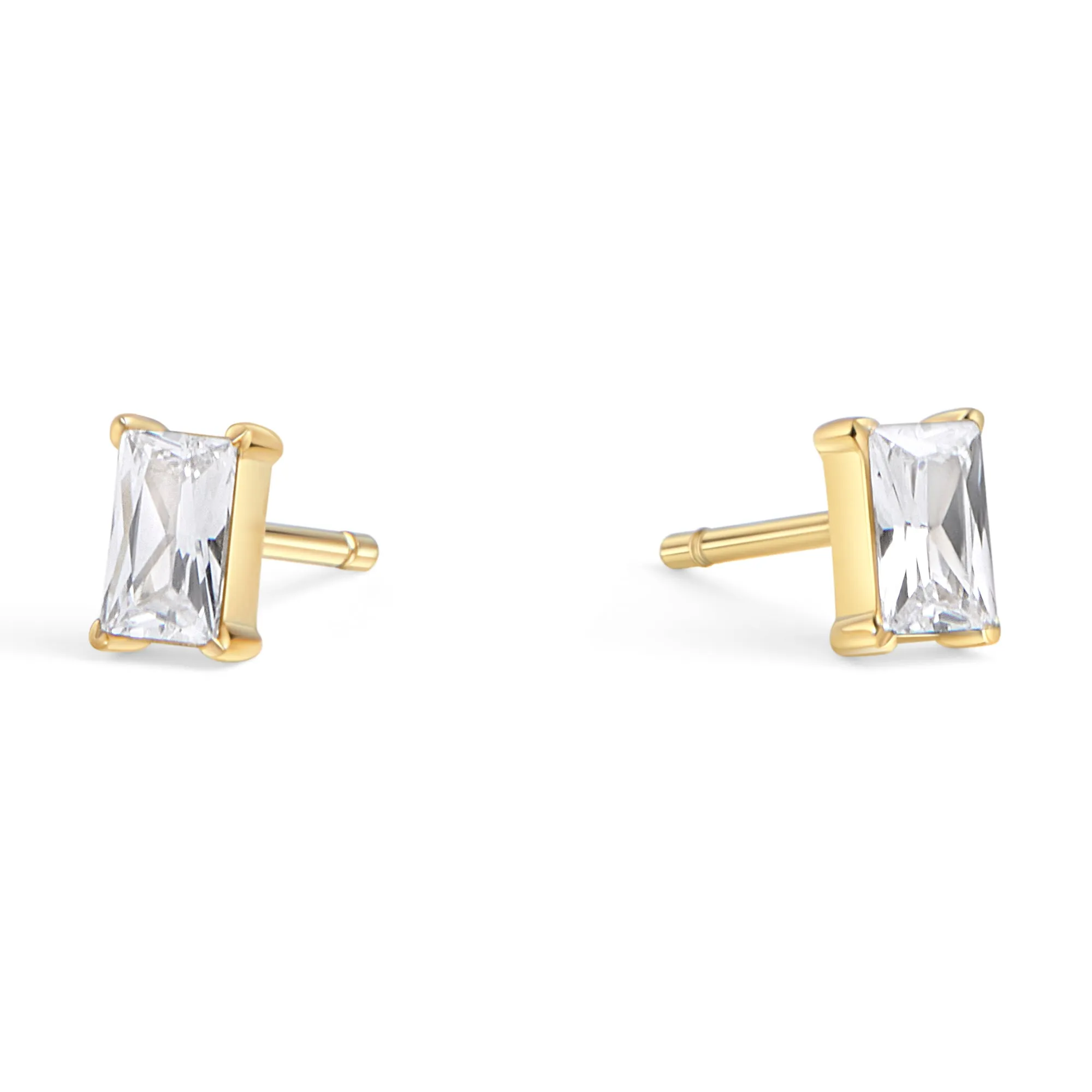 Cassis Stud Earrings