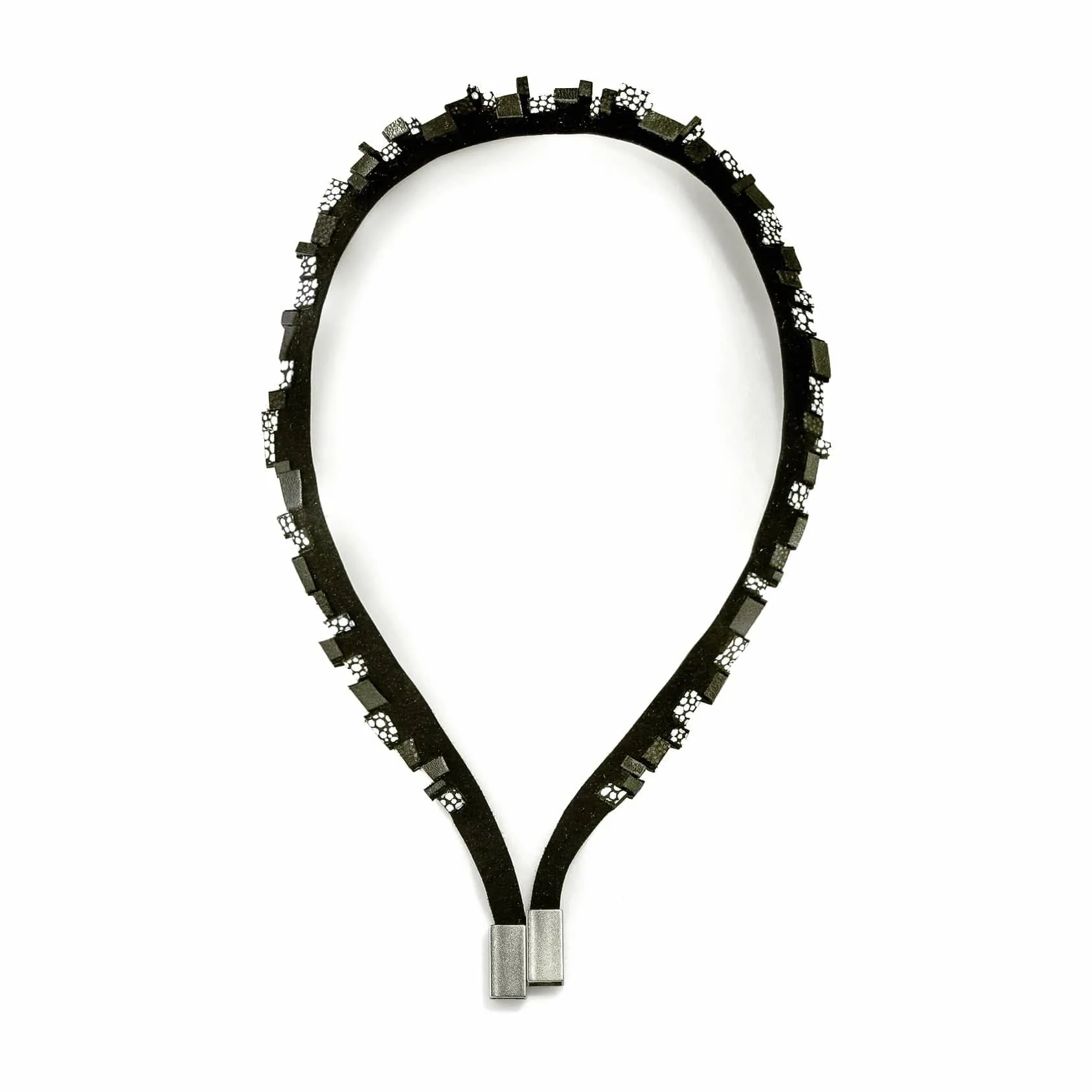 Gaia silver minimalistic leather necklace