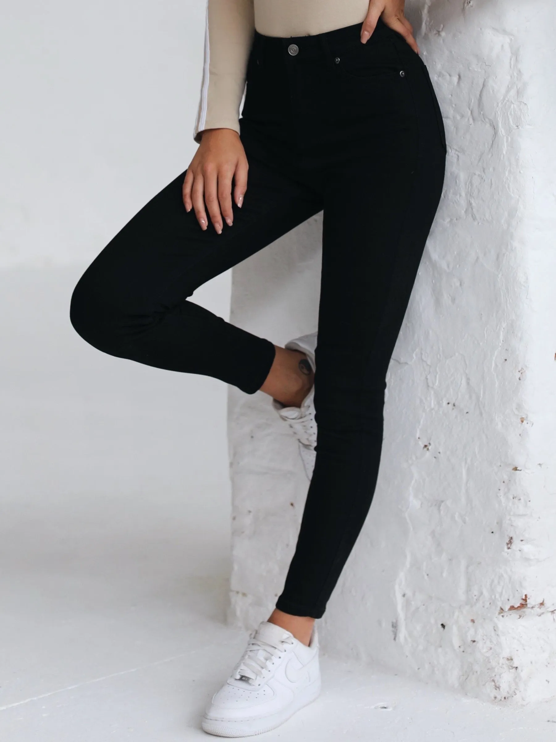 High Waisted Skinny Jeans - Black