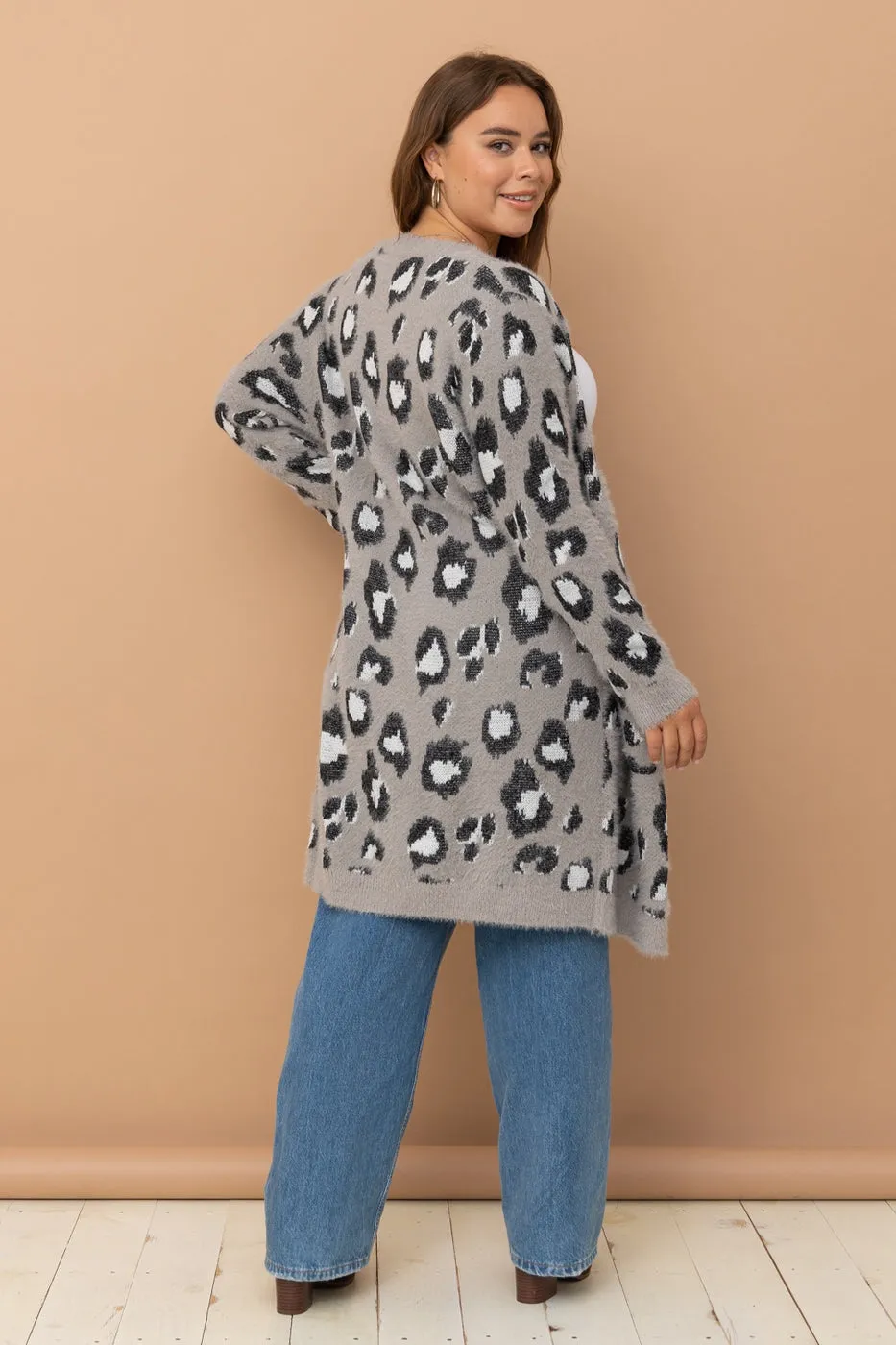 Plus Size Leopard  Eyelash Yarn Knit Cardigan