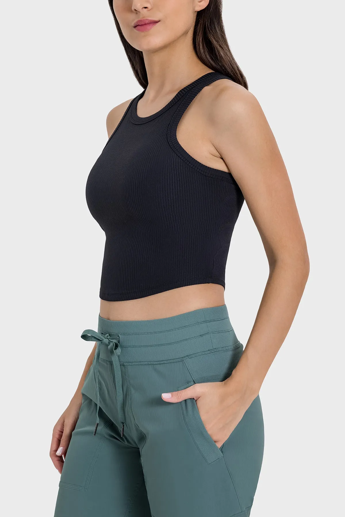 Twisted Round Neck Seamless Cup Tank Top